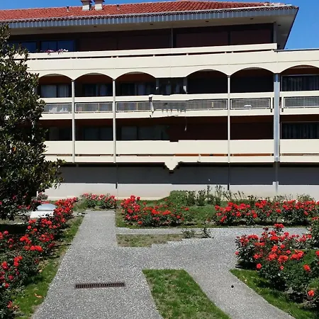 Les Remparts Apartment *